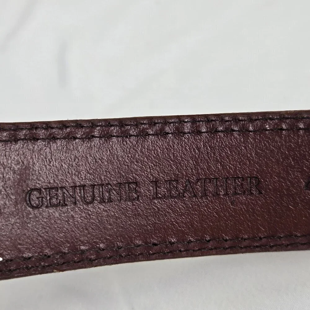 IZOD Size 40 Men's Brown Leather Belt Brushed Silver Tone Hardware